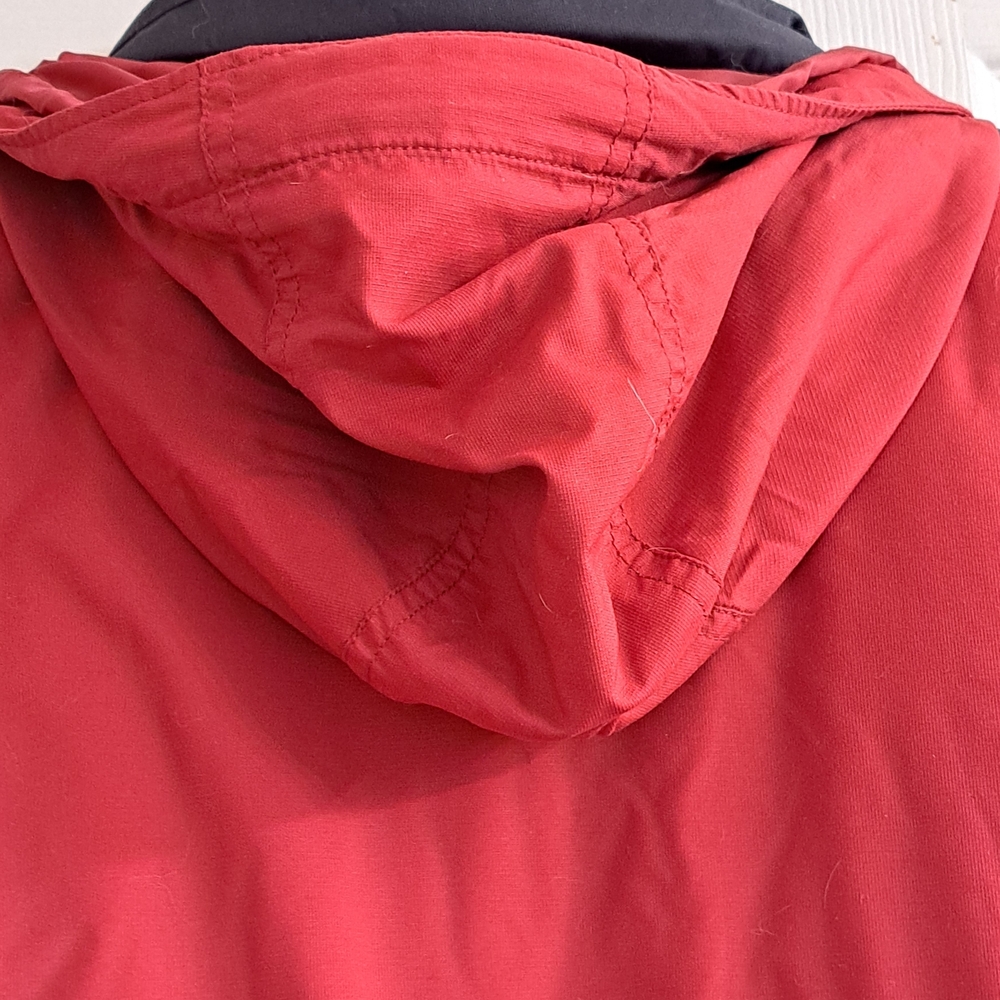 L.L. Bean Women's Red and Black Parka Ski Jacket Winter Coat Warm Cozy